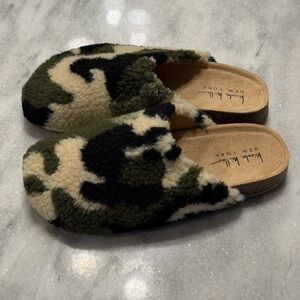 Nicole Miller Camouflage Fleece Mules